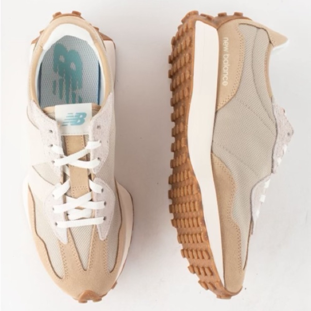 New Balance 327 Women's 7.5 Oatmeal Brand New